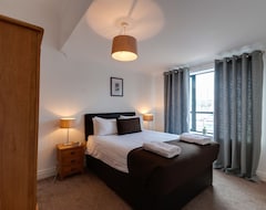 Hotel Base Serviced Apartments South Ferry Quay (Liverpool, Storbritannien)