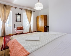 Toàn bộ căn nhà/căn hộ Vacation Home Dedina SriĆa In Crikvenica - 6 Persons, 3 Bedrooms (Vinodolska, Croatia)