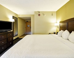 Hotel Hampton Inn Kansas City - Airport (Weatherby Lake, USA)