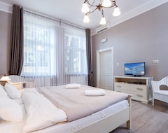 Hotel Elegant Apartments (Krakov, Poljska)