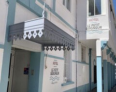 Hotel Hôtel Le Petit Baigneur (Palavas-les-Flots, France)
