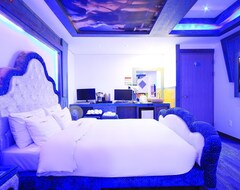 Hotel Icarus Unmanned Motel (Jeonju, South Korea)