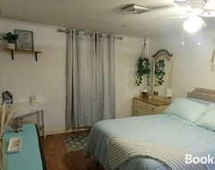 Koko talo/asunto Adorable 1 Bedroom Suite In The Beautiful Country (Spencer, Amerikan Yhdysvallat)