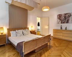 Koko talo/asunto City Center Operastreet Apartment Italy (Wien, Itävalta)