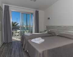 Hotel Bungalows Corinto II (Playa del Inglés, Spain)