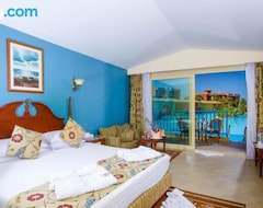 Otel Titanic Aqua Park Resort Fun City (Hurgada, Mısır)