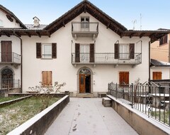 Toàn bộ căn nhà/căn hộ Holiday Apartment Nel Blu Dipinto Di Blu With Mountain View, Private Garden & Balcony (Malesco, Ý)