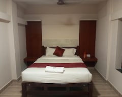 Hotelli Vel Residency (Thanjavur, Intia)