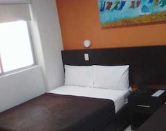 Hotel Belisario Inn (Guadalajara, Mexico)