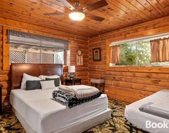 Hele huset/lejligheden Sky Ranch Log Cabin With Amazing Views! (Wofford Heights, USA)