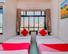 OYO 8997 Angeethi Hotel (Aurangabad, India)