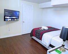 Toàn bộ căn nhà/căn hộ Welcome To Premium Living Place / 2 Bedrooms Suite (Innisfil, Canada)