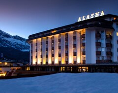 Khách sạn Multiproprieta Hotel Alaska (Cortina d'Ampezzo, Ý)