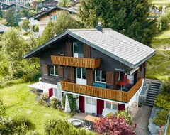 Cijela kuća/apartman Nice Apartment For 4 Guests With Wifi, Tv, Balcony And Parking (Amden, Švicarska)