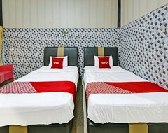 SPOT ON 91376 Hotel Bintang Flores (Cilacap, Indonezija)