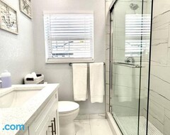 Koko talo/asunto Gorgeous & Convenient Apartment Near Airport (West Palm Beach, Amerikan Yhdysvallat)