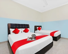Khách sạn Oyo 90873 Travellers Inn (Simpang Bugis, Malaysia)
