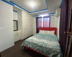 Entire House / Apartment Cozy Vacation Home For Family . Close To Everything (Cagayan de Oro, Philippines)