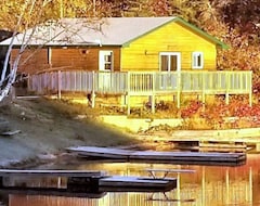 Entire House / Apartment Lakefront Cottage With Private Dock & Large Deck. (Nestor Falls, Canada)