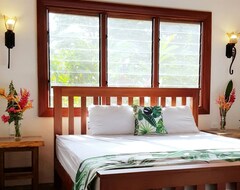 Koko talo/asunto Romantic Tropical Villa With Outdoor Pool — 5 Min From The Beach! (Navua, Fidži)