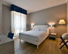 Khách sạn Hotel Residence Esplanade (Viareggio, Ý)