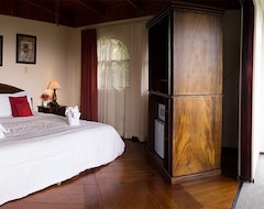 La Catalina Hotel & Suites (Santa Bárbara, Kostarika)