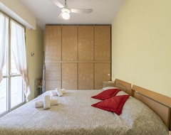 Tüm Ev/Apart Daire Apartment Del Mare In Sanremo - 6 Persons, 3 Bedrooms (Sanremo, İtalya)