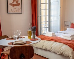 Toàn bộ căn nhà/căn hộ Superb Charming Apartment 10 Minutes From Saint-rémy (Novés, Tây Ban Nha)