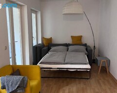 Koko talo/asunto Wohnung In Direkter Innenstadtlage (Hohenstadt, Saksa)