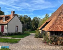 Toàn bộ căn nhà/căn hộ Beautiful Farmhouse - 1h40 South Paris (Santranges, Pháp)