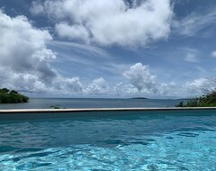 Hotel Villa Nala Seaside, Swimming Pool, Standing And Relaxation Facing The Lagoon And The Islets (Le Robert, Antilles Française)