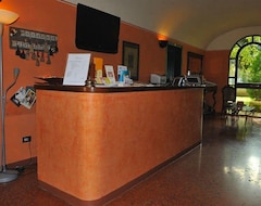 Hotel Sporting (Campagnola Emilia, Italien)