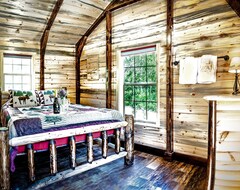 Toàn bộ căn nhà/căn hộ Fisher Cabin - Cute Log Cabin With Private Creek Frontage (Big Timber, Hoa Kỳ)