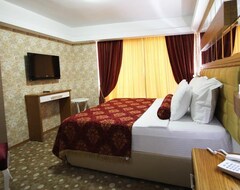 Hotelli Grand Corner (Izmir, Turkki)