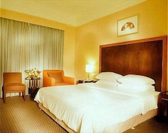 Hotel Golden Coast Lawton (Haikou, China)