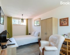 Bed & Breakfast Sarl Chateau Arago (Fauguerolles, Francuska)