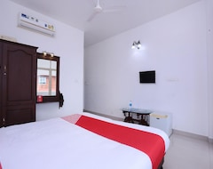 Hotel OYO 6818 Swapnatheeram Beach Resort (Kovalam, Indien)