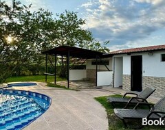 Toàn bộ căn nhà/căn hộ Finca Del Eje (Viterbo, Colombia)