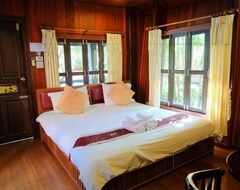 Hotel Phet Blue Marine Resort (Phetchaburi, Thailand)