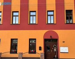 Entire House / Apartment Apartman U Splavu (Teplice nad Metují  Velichovky, Czech Republic)