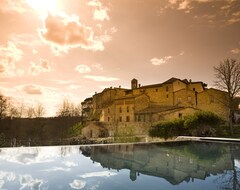 Castel Monastero - The Leading Hotels Of The World (Castelnuovo Berardenga, Italija)