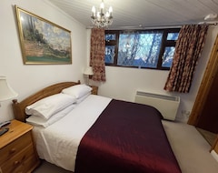 Koko talo/asunto Self Catering Cottage With Double Bedroom (Brighton, Iso-Britannia)