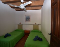 Cijela kuća/apartman Bungalow 2-4 Persons, Pool, Ac, Wifi, Sea View, Sand Beaches In Torre Del Mar (Arenas, Španjolska)