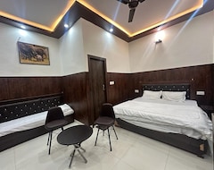 Hotel Jungle Castle Resort (Ramnagar, Indien)