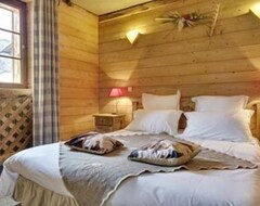 Khách sạn Alp'Hotel (La Clusaz, Pháp)