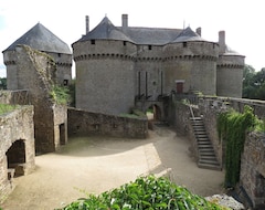 Hele huset/lejligheden House / Villa - Magny-le-dÉserthouse With Garden (Magny-le-Désert, Frankrig)