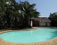 Hotel 704 Oyster Rock (Durban, South Africa)