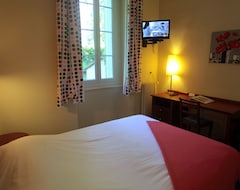 Pension Hotel 30 Meters From The Spa (Lamalou-les-bains, Francia)
