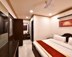 Hotel Click White House Residency, Vadodara (Vadodara, India)