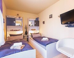 Cijela kuća/apartman Holiday House Hünfelden For 5 - 10 Persons With 4 Bedrooms - Holiday House (Hünfelden, Njemačka)